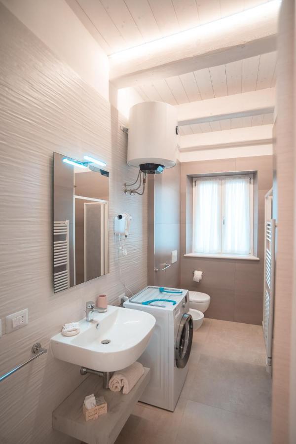 Le Camelie -Appartamenti Nuovi Porto SantʼElpidio Exteriör bild